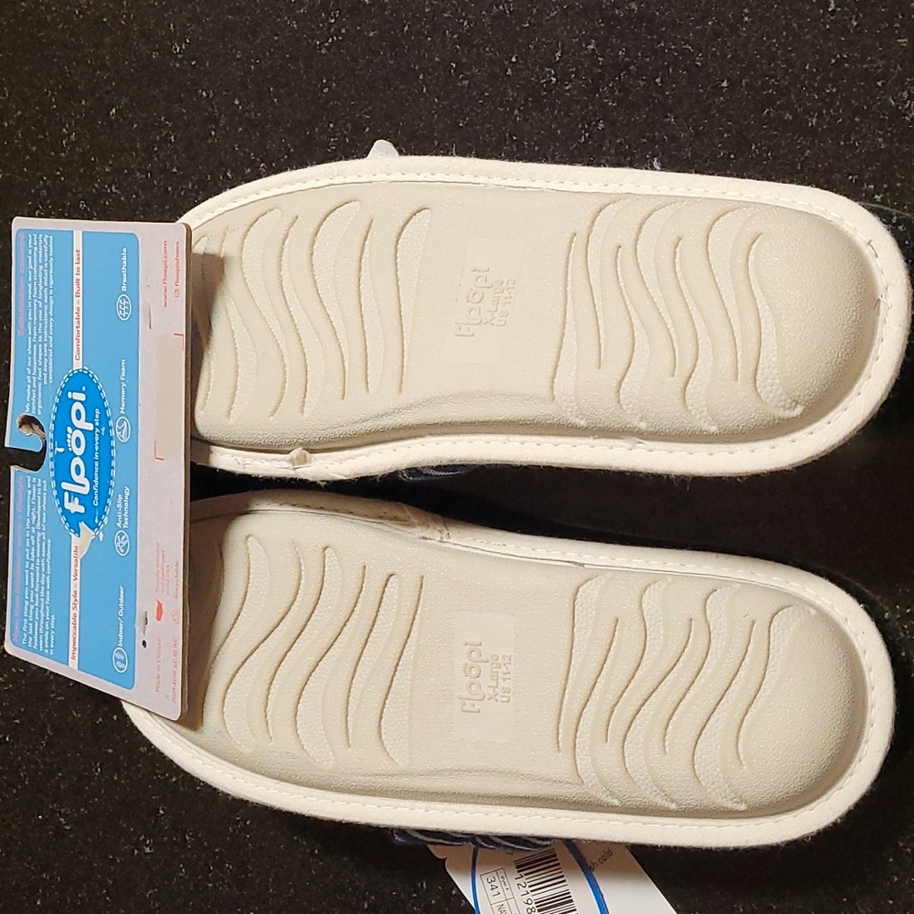 Floopi Slippers - Picture 5 of 5